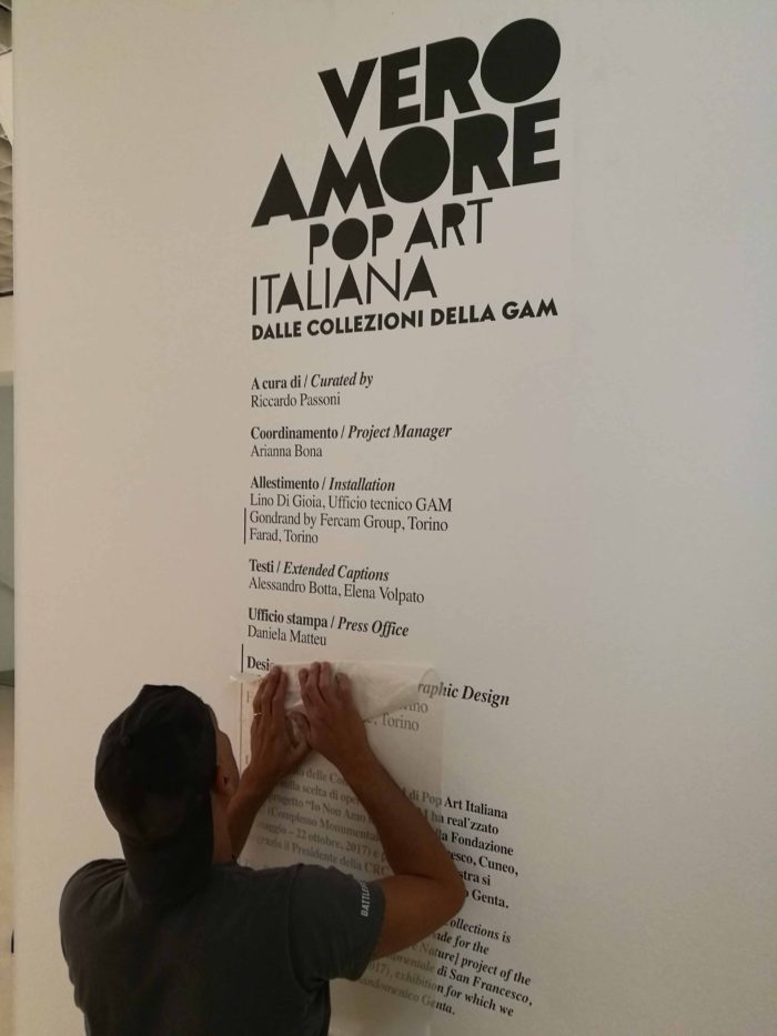 applicazione lettere in prespaziato