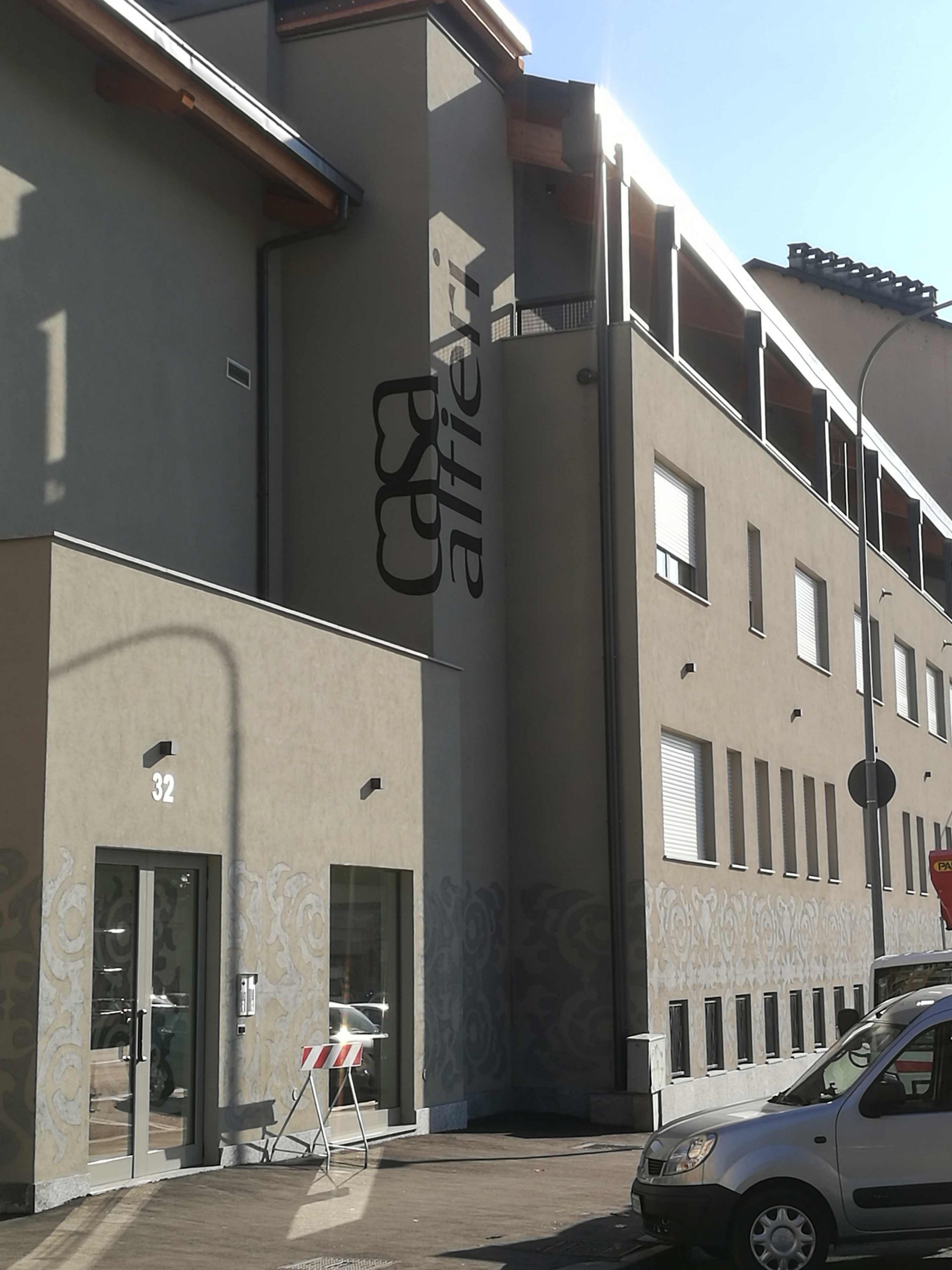 Insegna casa alfieri 4